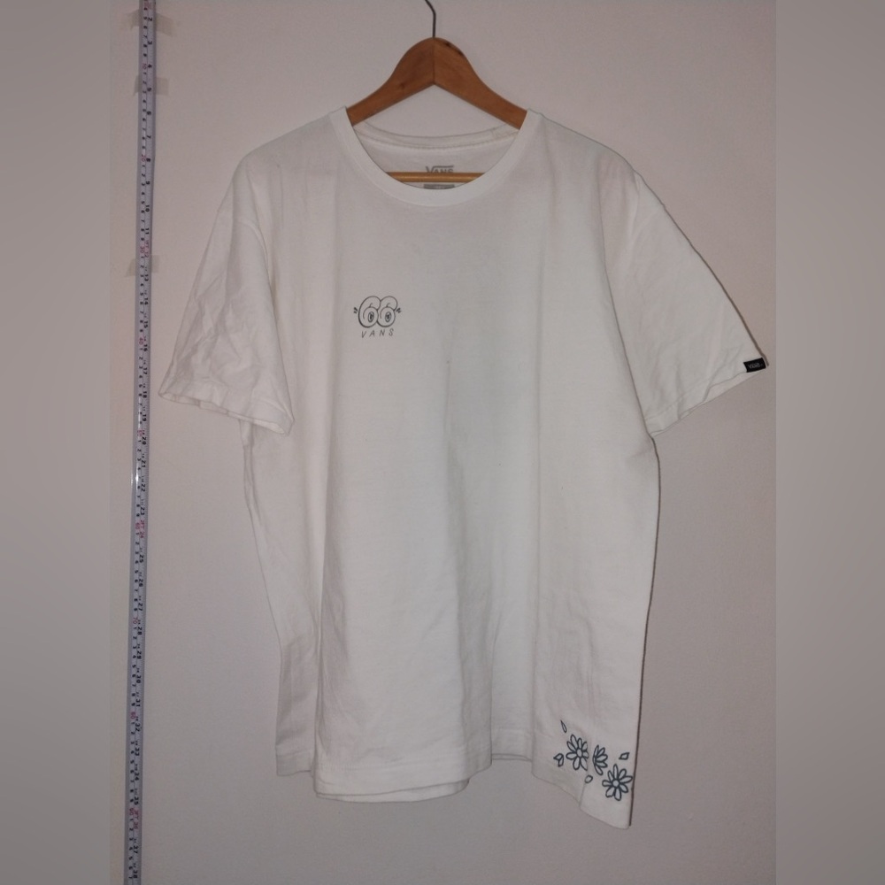 Vans White Short Sleeve Tee with Graphic L size